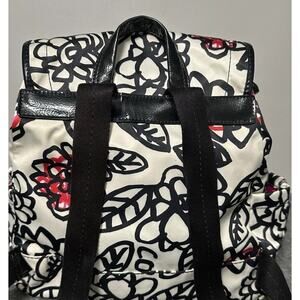 Coach Spring Poppy #16582
Daisy Graffiti Purse/Backpack.